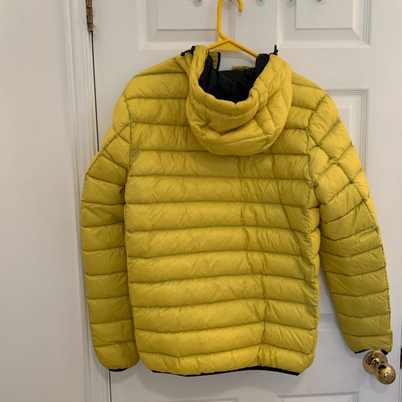 Roots Down Packable Jacket - Picture 2 of 3